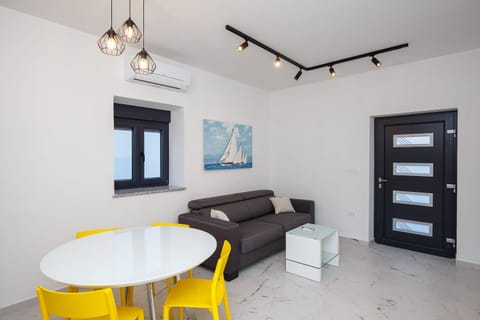 Living room, kitchen