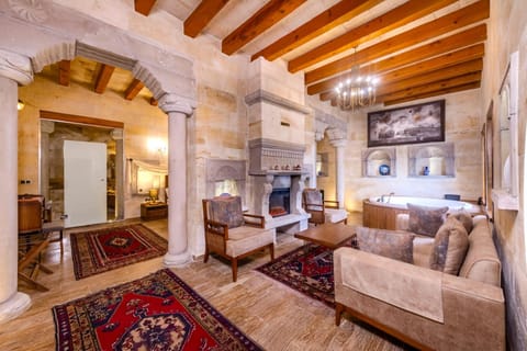 TV and multimedia, Photo of the whole room, Seating area