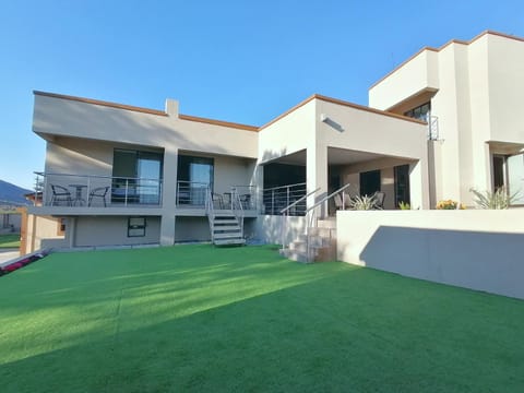 Property building, Day