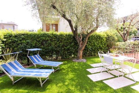 Garden, Garden view