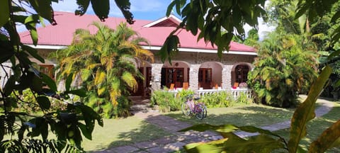 Property building, Day