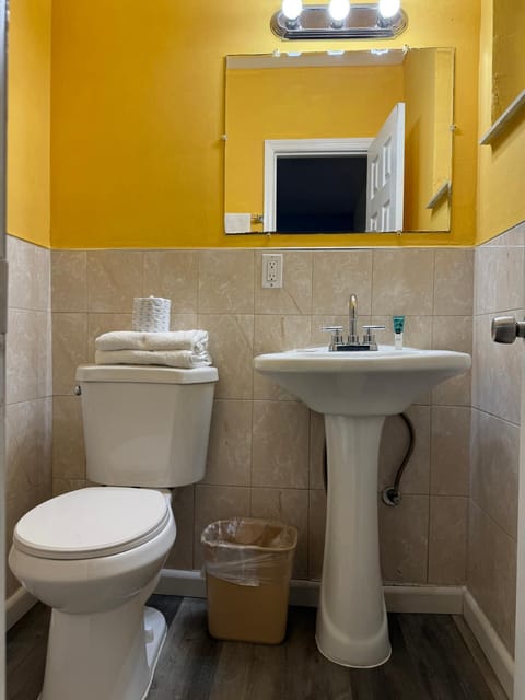 Crown Inn Motel in Fort Lauderdale