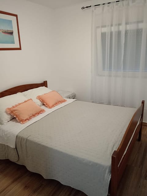 Apartment in Zdrelac with balcony, air conditioning, WiFi, washing machine 4834-1 Apartment in Šibenik-Knin County, Croatia