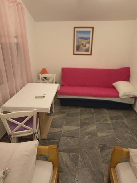 Apartment in Zdrelac with balcony, air conditioning, WiFi, washing machine 4834-2 Apartment in Šibenik-Knin County, Croatia