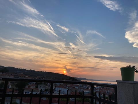 Seabreeze-Family Home Polychrono Apartment in Halkidiki