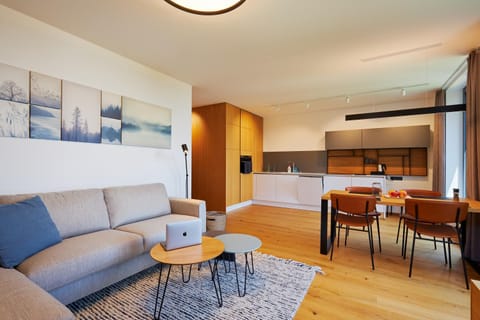 Kitchen or kitchenette, Living room