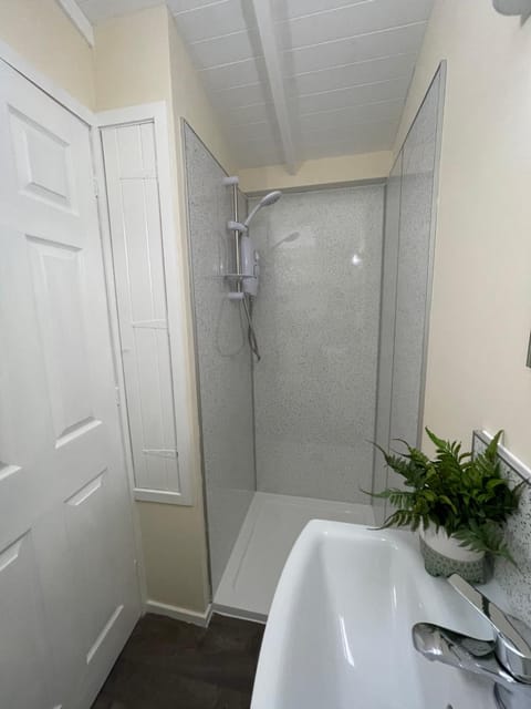 Kevara Shepherds Hut Apartment in Scotland