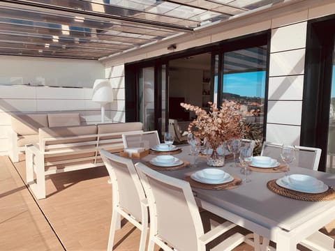 CANELAS PREMIUM NUEVOS con PISCINA, AMPLIAS TERRAZAS Y GARAJE Apartment in Portonovo