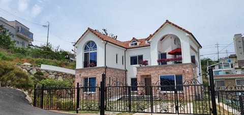 Property building, Day, Summer