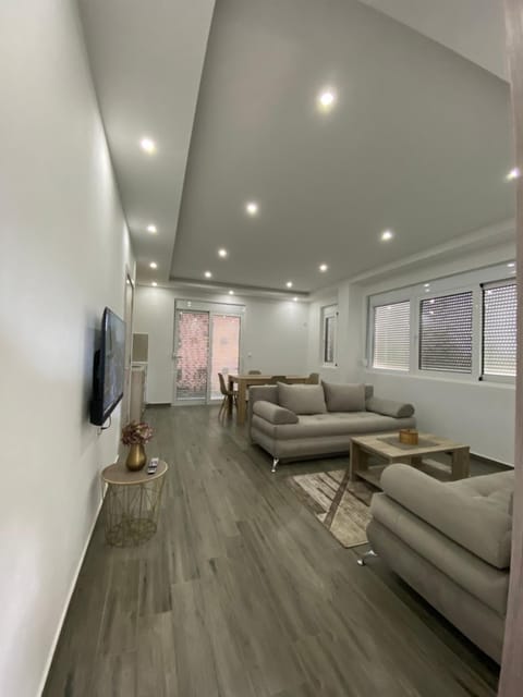 Living room, Photo of the whole room, Seating area