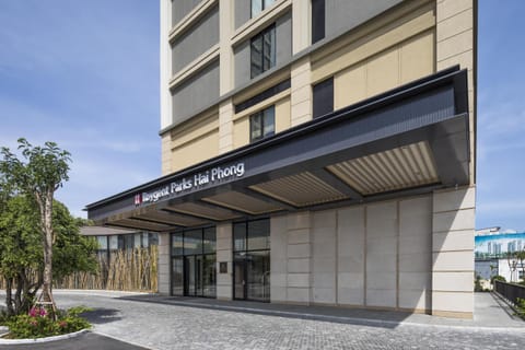 Property building, Facade/entrance, Property logo or sign