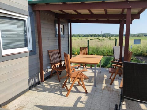 Domki u Iwonki -brązowy House in West Pomeranian Voivodeship, Poland