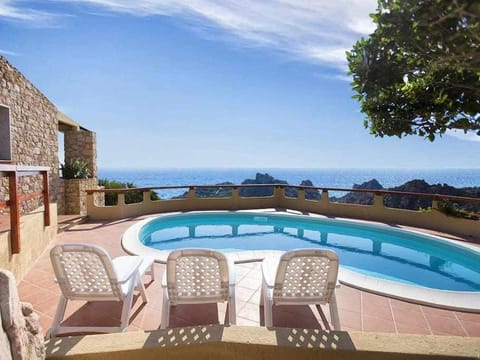 Costa Paradiso villa con piscina indipendente e vista mare per 6 persone Villa in Sardinia