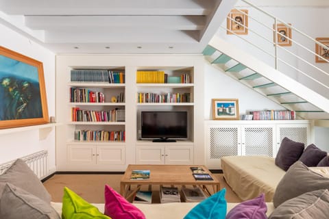 TV and multimedia, Living room
