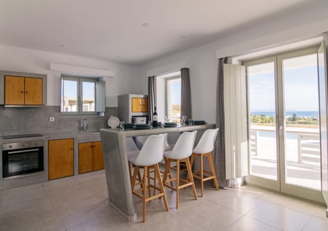 Dining area, Sea view, kitchen