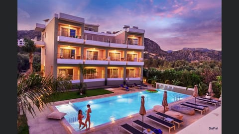 Property building, Swimming pool