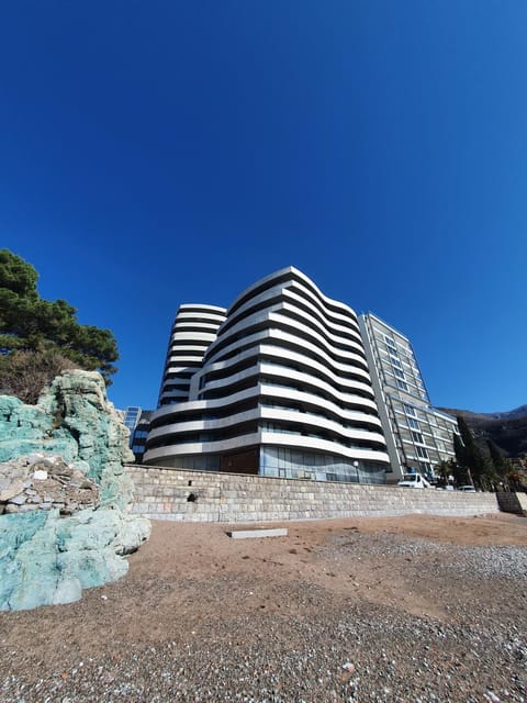Property building, Beach