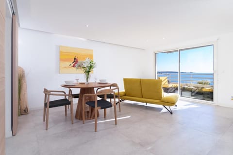 Natural landscape, Living room, Seating area, Dining area, Sea view