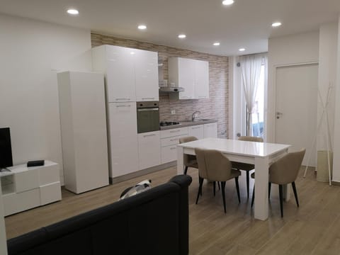 Kitchen or kitchenette, Living room, Dining area