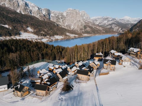 Property building, Nearby landmark, Winter, Lake view, Landmark view, Mountain view, Area and facilities, Location