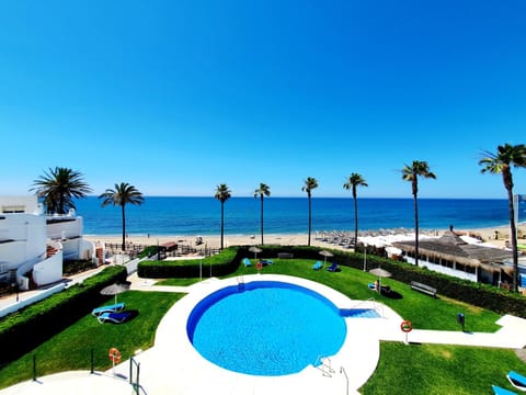 Marbellamar Seafront Apartment in Sitio de Calahonda