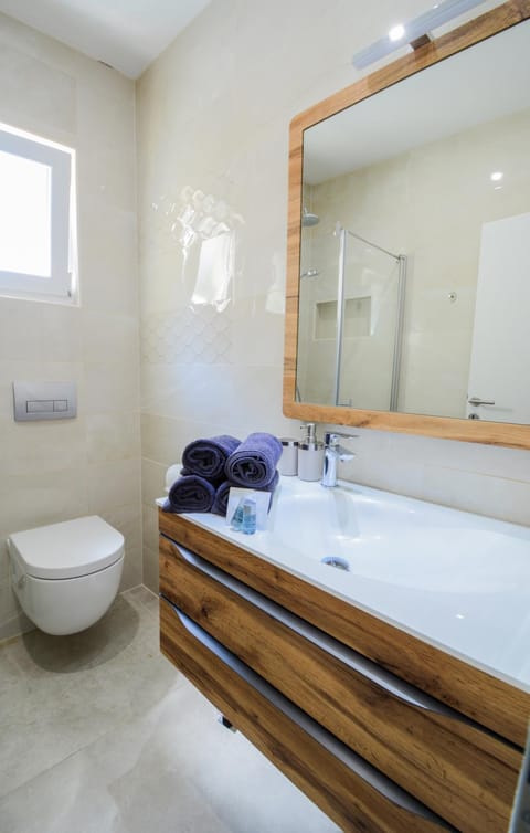 Apartment Grey&Yellow Apartment in Zadar