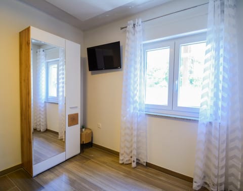 Apartment Grey&Yellow Apartment in Zadar