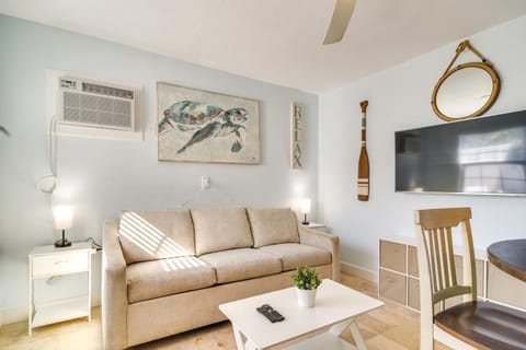 Apartment with Easy Access to Indian Rocks Beach! Apartment in Indian Rocks Beach