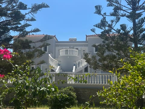 Villa Vourda Apartment in Samos, Greece