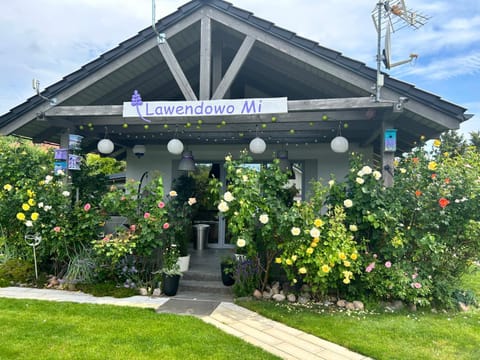 Apartament Różany Apartment in Pomeranian Voivodeship