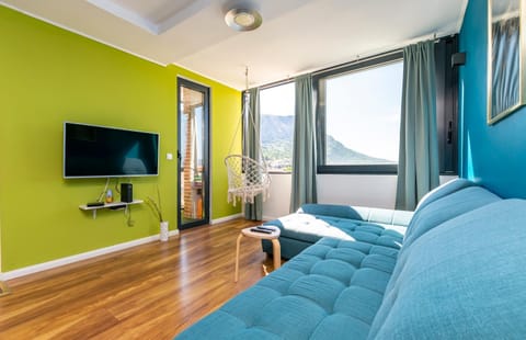 Luxury 4 star, amazing view apartment with free parking Apartment in Omiš bus station
