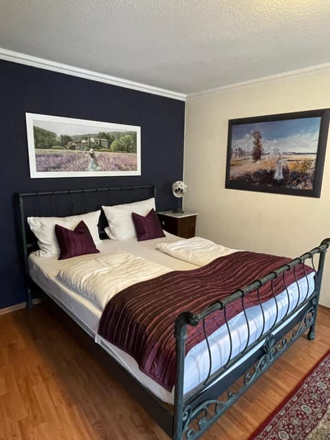 Ferienwohnung am Entenplatz Apartment in Wiesbaden