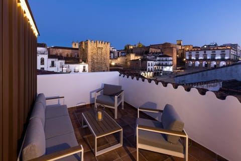 Balcony/Terrace, City view