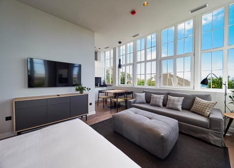 Communal lounge/ TV room, Living room, Decorative detail, kitchen