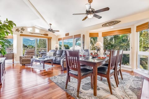 Villas of Kamali'i Apt 44 House in Puupehu