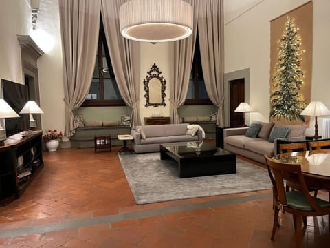 Palazzo Roselli Cecconi Apartments Apartment in Florence
