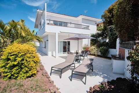 Property building, Balcony/Terrace