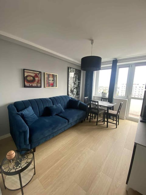 Communal lounge/ TV room, TV and multimedia, Balcony/Terrace