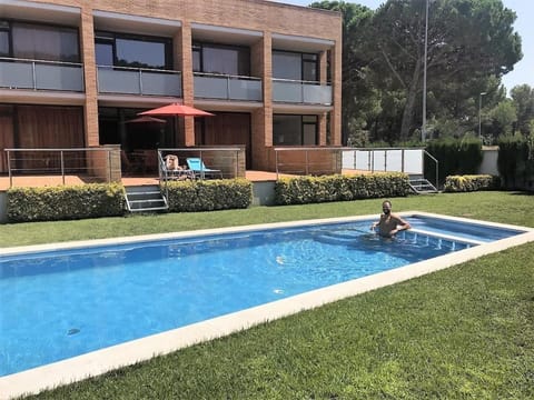 Garden, Swimming pool