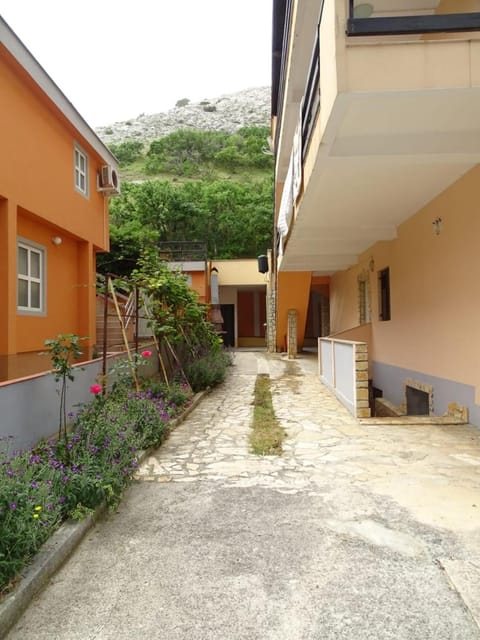 Zana Apartments Apartment in Zadar County