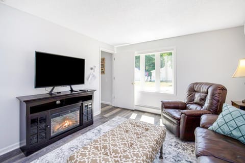 Harbor Charm House in Harbor Springs