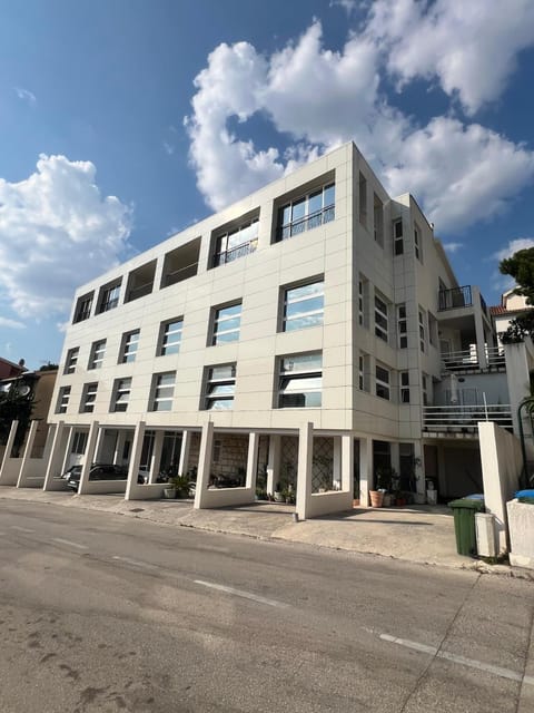 Property building, Day