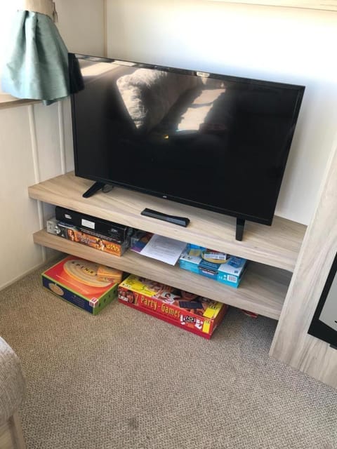 TSCaravan, Haven, Golden Sands Campground/ 
RV Resort in England