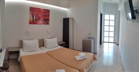 Bed, Coffee/tea facilities, Photo of the whole room, Bedroom