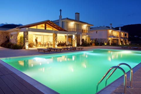Staff, Facade/entrance, Night, Garden, Swimming pool