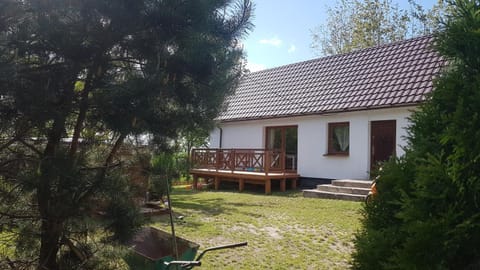 Property building, Garden, Balcony/Terrace