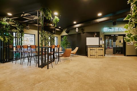 Lobby or reception, Lounge or bar