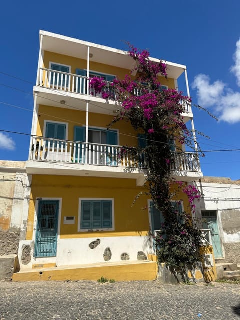 Property building, Balcony/Terrace