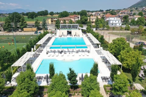 Day, Natural landscape, Swimming pool, Swimming pool