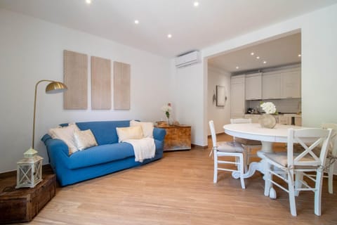 Blue Dolphin by PortofinoHomes Apartment in Portofino